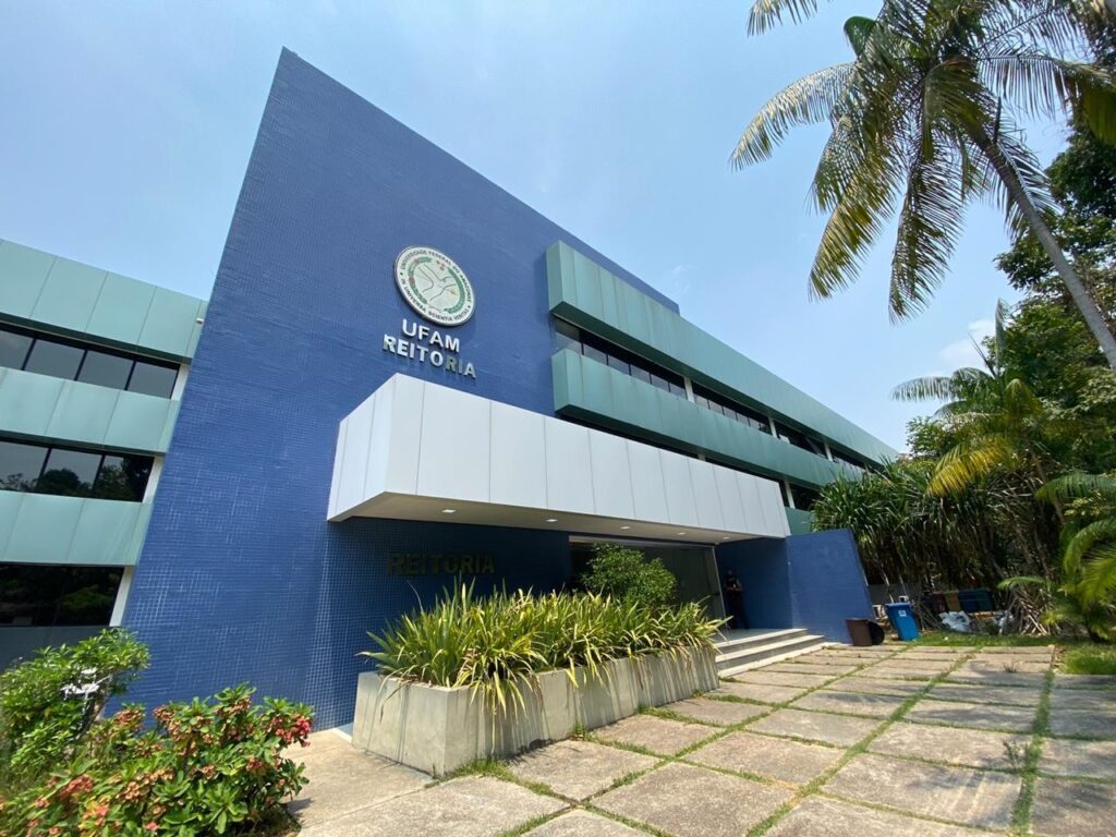 Concurso da Ufam: Inscrições Encerram Nesta Segunda com Salários de até R$ 6 Mil Concurso da Ufam: Inscrições Encerram Nesta Segunda com Salários de até R$ 6 Mil