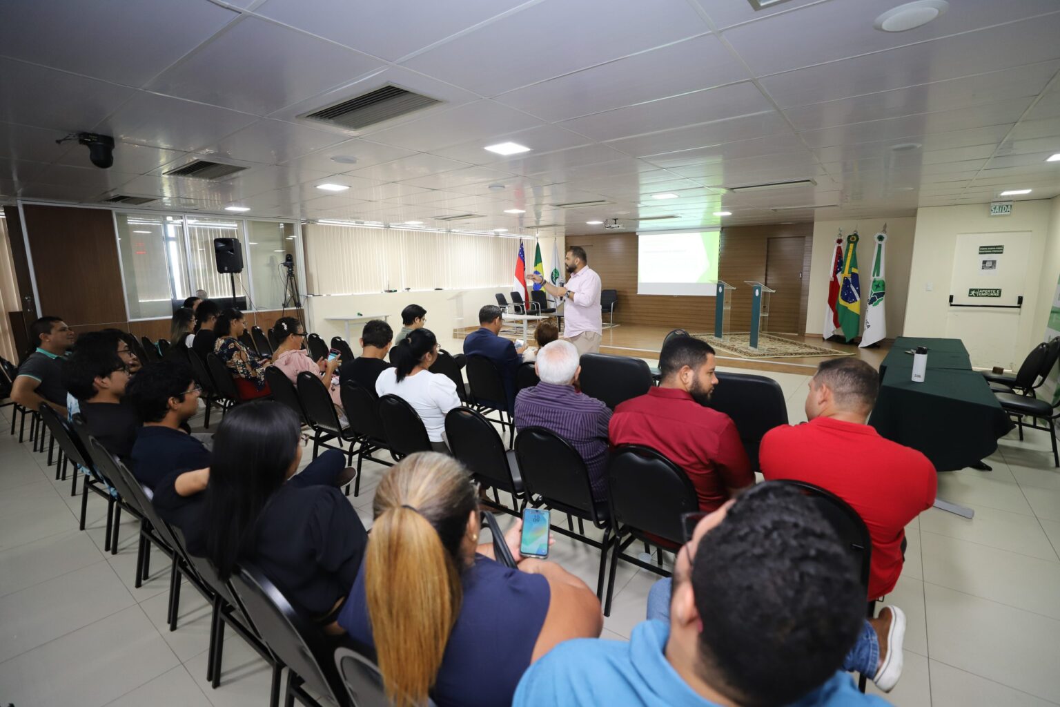 Defensoria do Amazonas conecta universitários à prática do acesso à justiça Defensoria do Amazonas conecta universitários à prática do acesso à justiça