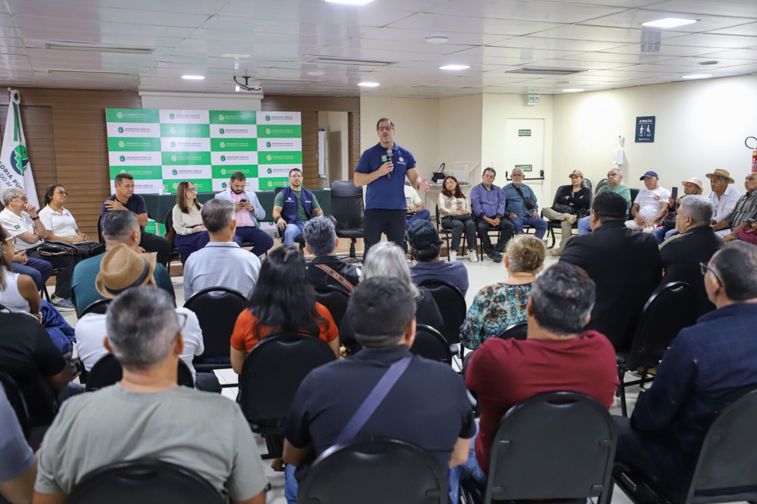 Defensoria Pública do Amazonas reúne 80 lideranças comunitárias para definir ações itinerantes Defensoria Pública do Amazonas reúne 80 lideranças comunitárias para definir ações itinerantes