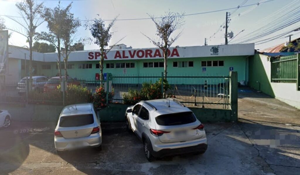 Homem agride vigilantes em SPA de Manaus; saiba mais sobre o incidente Homem agride vigilantes em SPA de Manaus; saiba mais sobre o incidente