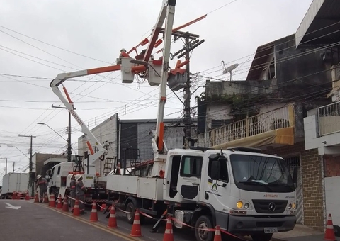 Interrupção de Energia em Manaus no Dia do Trabalhador: Sete Bairros Serão Afetados Interrupção de Energia em Manaus no Dia do Trabalhador: Sete Bairros Serão Afetados