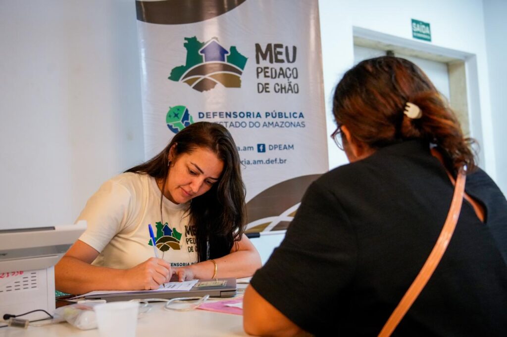 Meu Pedaço de Chão: Regularização Fundiária em Manaus Transforma Vidas Meu Pedaço de Chão: Regularização Fundiária em Manaus Transforma Vidas