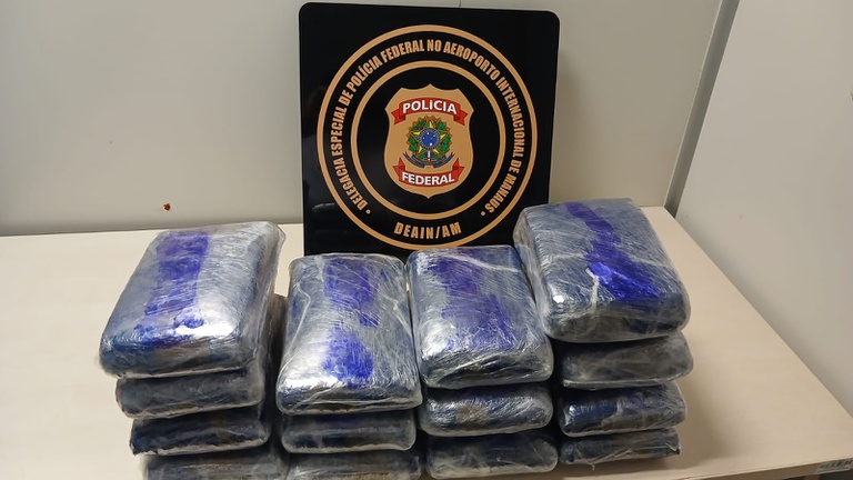 Polícia Federal Captura Suspeito de Tráfico de Drogas no Aeroporto de Manaus Polícia Federal Captura Suspeito de Tráfico de Drogas no Aeroporto de Manaus