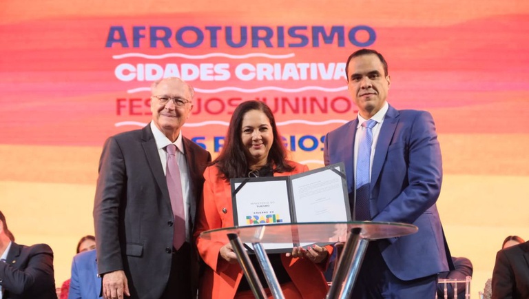 Acordo de Inclusão Digital no Turismo: Uma Iniciativa Transformadora Acordo de Inclusão Digital no Turismo: Uma Iniciativa Transformadora