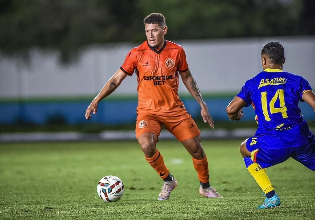 Clessione brilha em estreia pelo Manauara com gol e assistência Clessione brilha em estreia pelo Manauara com gol e assistência