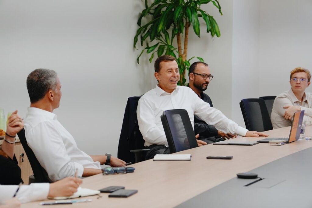 Ibmec Inova com Disciplina de CEOs e Atraí Líderes Empresariais para as Aulas