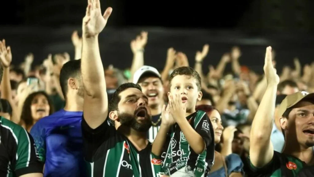 Maringá FC enfrenta Amazonas pela Série C com promoção especial para Dia dos Pais Maringá FC enfrenta Amazonas pela Série C com promoção especial para Dia dos Pais