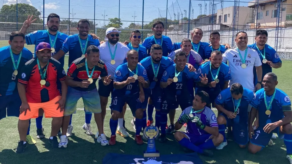 Prefeitura de Manaus reúne mais de 2 mil servidores na 6ª edição dos Jogos da Semed Prefeitura de Manaus reúne mais de 2 mil servidores na 6ª edição dos Jogos da Semed