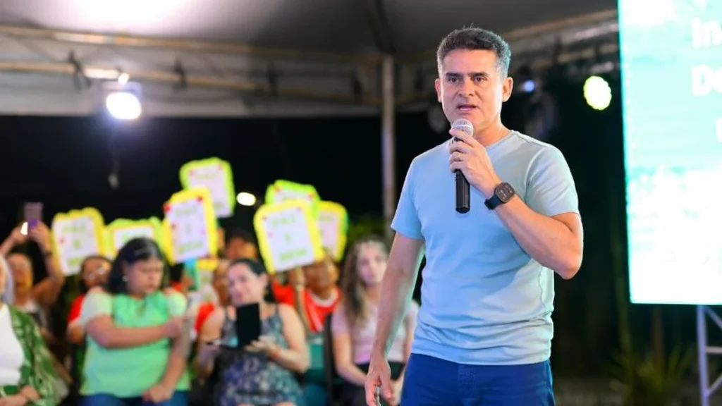 David Almeida propõe asfaltar BR-319 e chama classe política do Amazonas à união David Almeida propõe asfaltar BR-319 e chama classe política do Amazonas à união