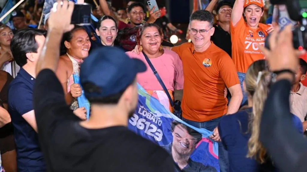 David Almeida intensifica campanha em Parintins e destaca melhorias para o interior do Amazonas