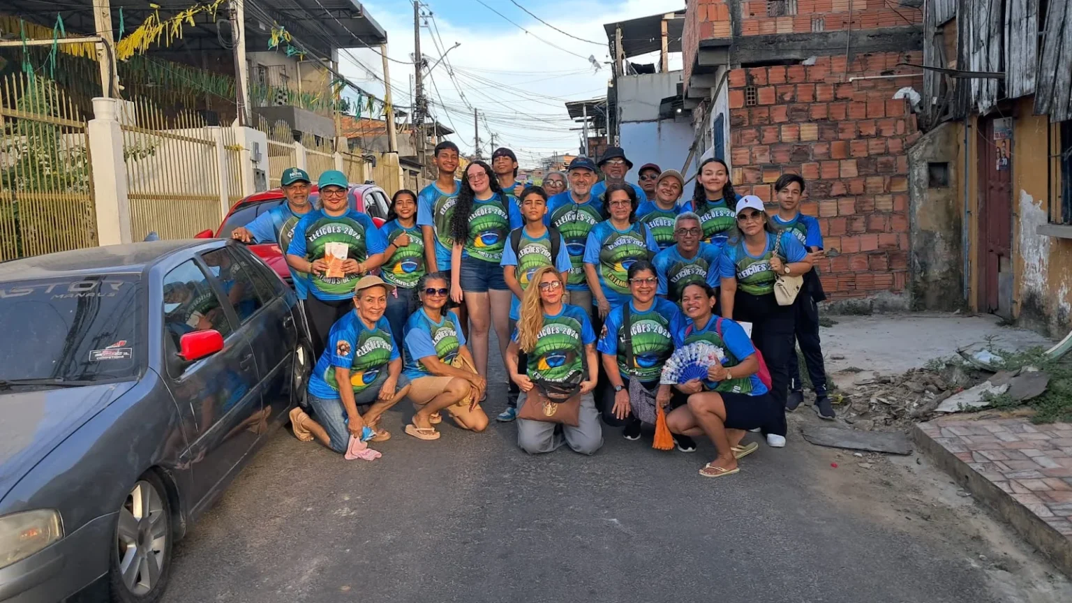 Paróquia São Vicente leva Movimento Fé e Política às ruas da Compensa para fortalecer consciência el