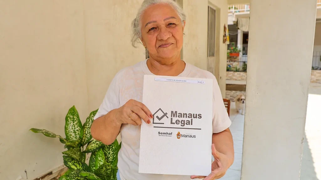 Prefeitura de Manaus entrega 626 títulos definitivos de imóveis e promove segurança jurídica Prefeitura de Manaus entrega 626 títulos definitivos de imóveis e promove segurança jurídica