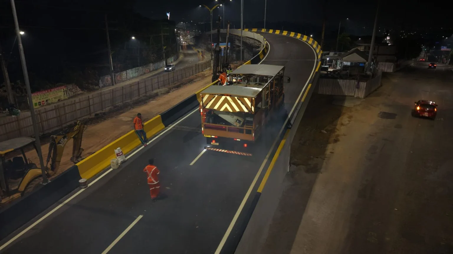 Prefeitura de Manaus intensifica sinalização da alça superior do viaduto ‘Passarão’ para melhorar mobilidade Prefeitura de Manaus intensifica sinalização da alça superior do viaduto 'Passarão' para melhorar mo