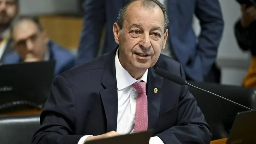 Omar Aziz Reconhece Desafios e Aponta Cenário Complexo para o Amazonas