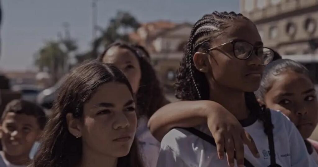 A Hora do Recreio: Documentário Revelador Estreia no Cine Líbero Luxardo