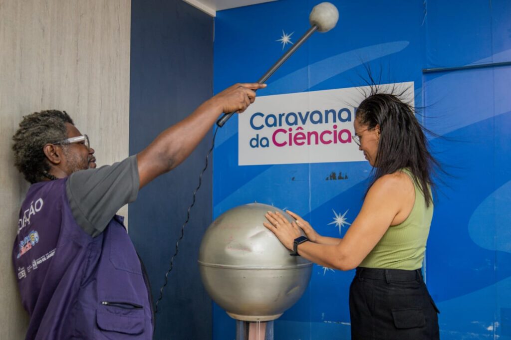 Caravana da Ciência: Diversão e Aprendizado em Paraíba do Sul Caravana da Ciência: Diversão e Aprendizado em Paraíba do Sul
