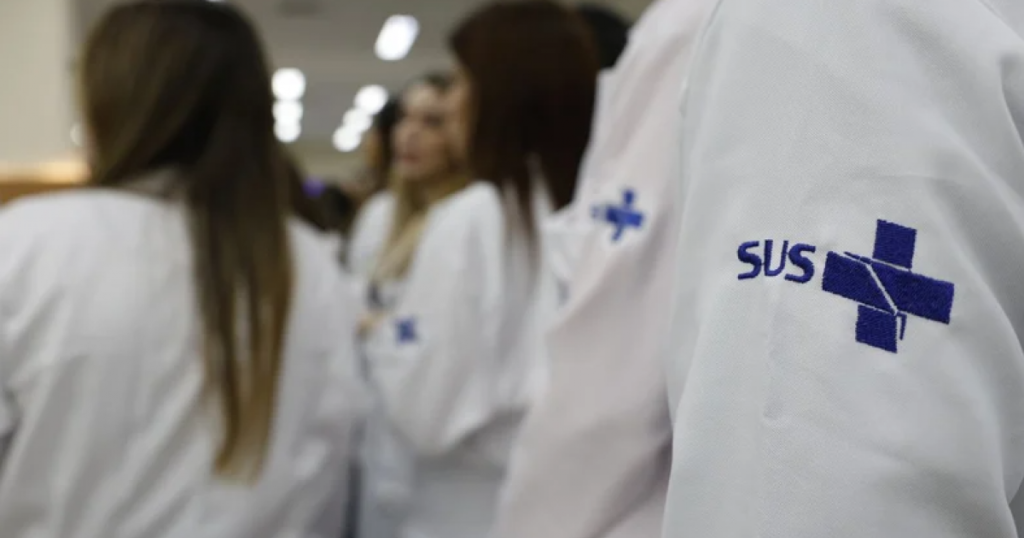 Exames de rastreamento para câncer de intestino no SUS crescem 300% Exames de rastreamento para câncer de intestino no SUS crescem 300%