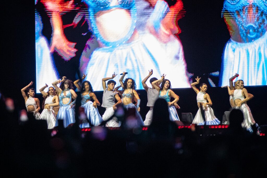 KATSEYE Brilha no Lolla com Coreografias Precisas, mas Sem Surpresas KATSEYE Brilha no Lolla com Coreografias Precisas, mas Sem Surpresas