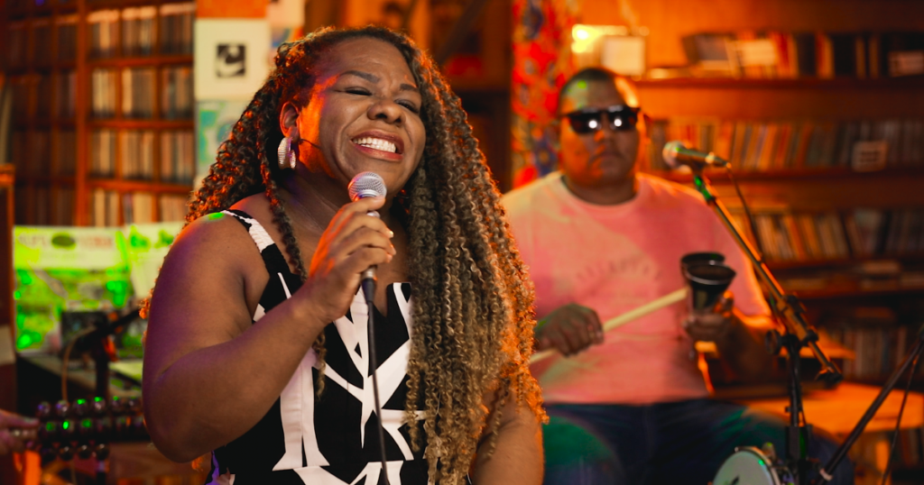 Mariza Black Brilha no Discotoca: Terceiro Episódio da Nova Temporada Mariza Black Brilha no Discotoca: Terceiro Episódio da Nova Temporada
