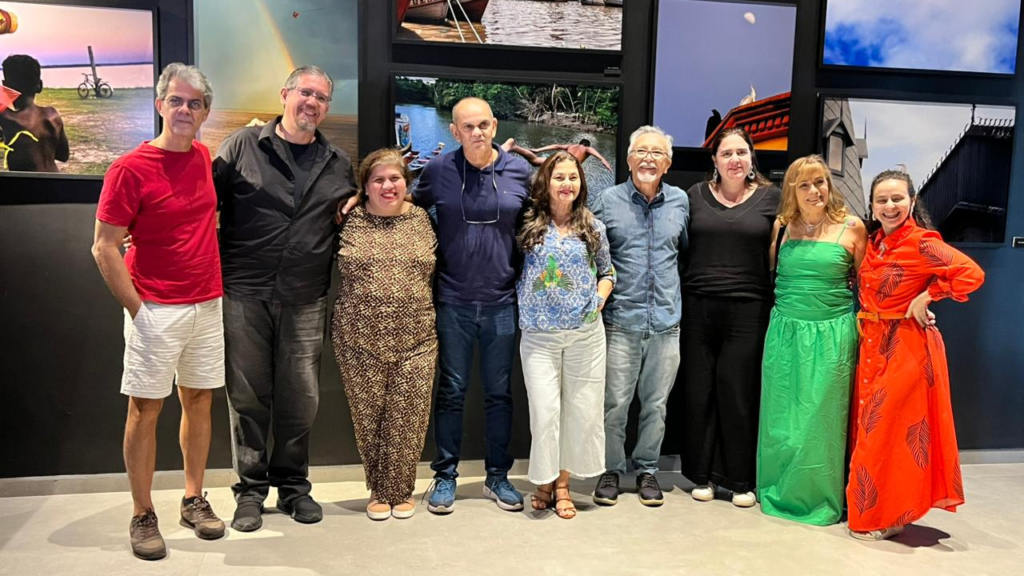 Centro Cultural Banco da Amazônia: Catálogo e Mesa Redonda da Exposição "Uma Belém no Olhar de Algué