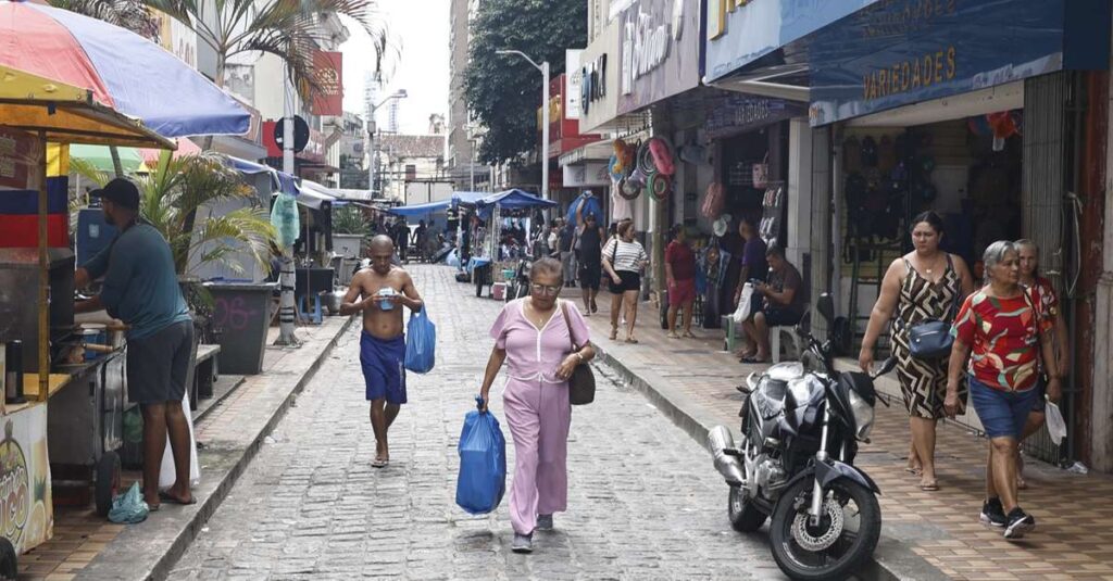 Comércio Autorizado a Funcionar no Feriado de Tiradentes com Regras Claras Comércio Autorizado a Funcionar no Feriado de Tiradentes com Regras Claras