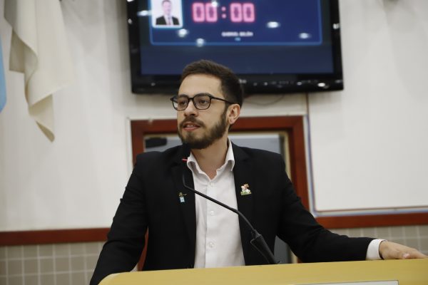 Gabriel Belém Solicita Informações à Câmara Municipal sobre Denúncias e Viagens Gabriel Belém Solicita Informações à Câmara Municipal sobre Denúncias e Viagens