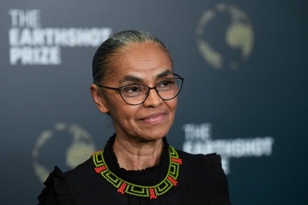 Marina Silva Deixa Ministério com Queda no Desmatamento e Desafios Políticos Marina Silva Deixa Ministério com Queda no Desmatamento e Desafios Políticos