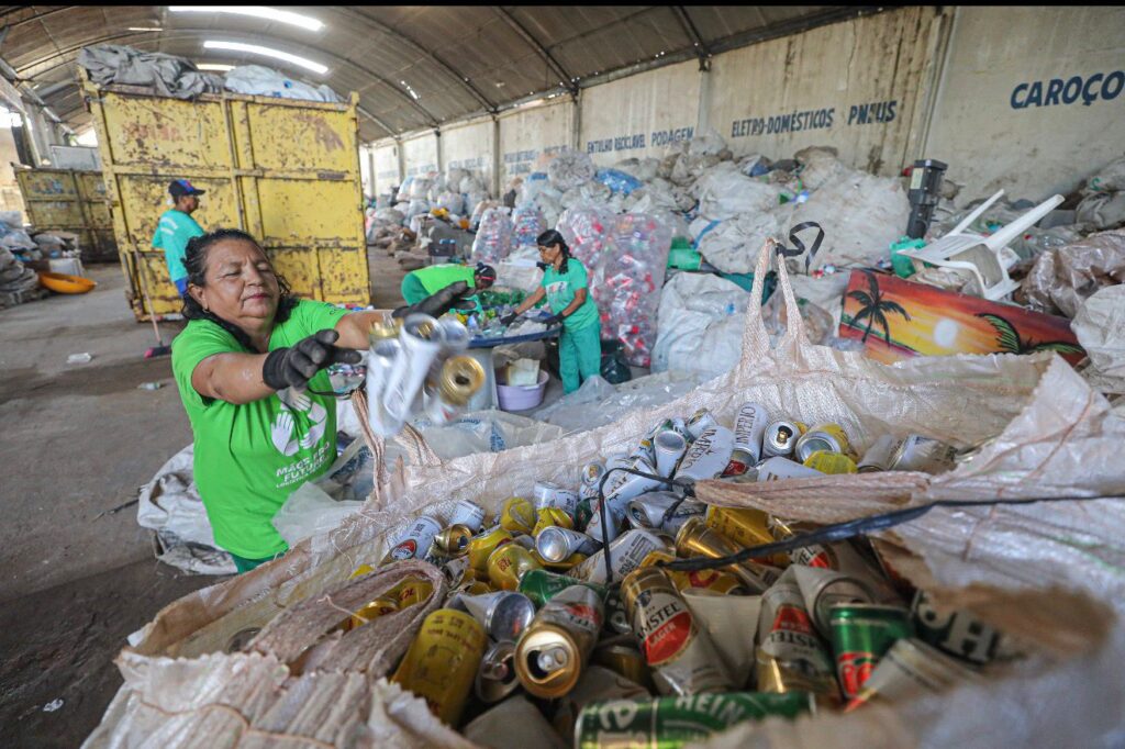 O Crescimento das Cooperativas de Coleta Seletiva em Belém: Transformando Vidas e o Meio Ambiente