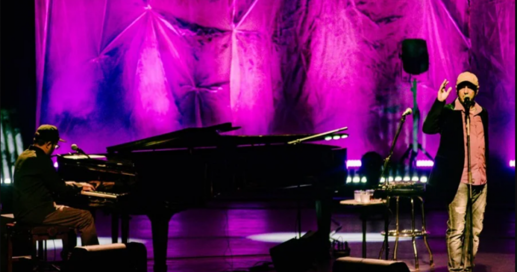 Zeca Baleiro Encanta Belém com o Show ‘Piano’ – Emoção Musical a Caminho Zeca Baleiro Encanta Belém com o Show 'Piano' - Emoção Musical a Caminho