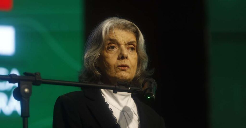 Cármen Lúcia Reforça Importância da Defensoria Pública em Congresso em Belém Cármen Lúcia Reforça Importância da Defensoria Pública em Congresso em Belém