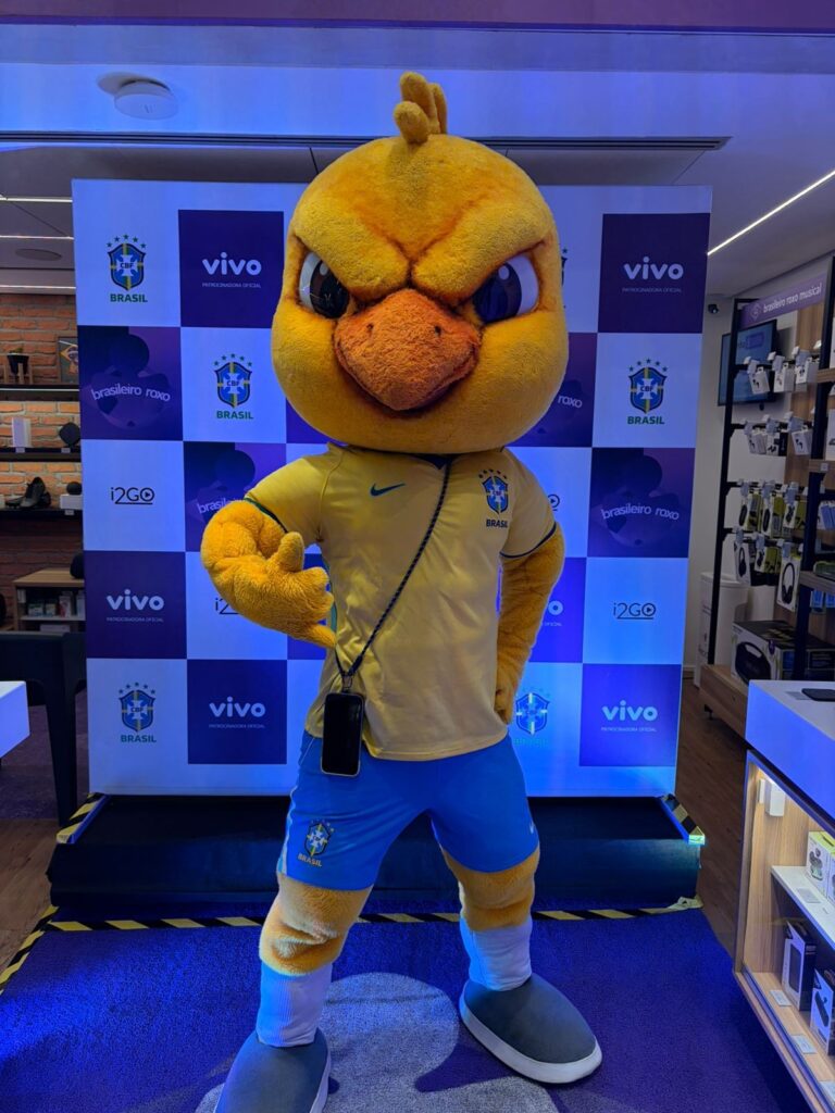 Mascote da Seleção Brasileira Encanta Público em Belém com Açaí