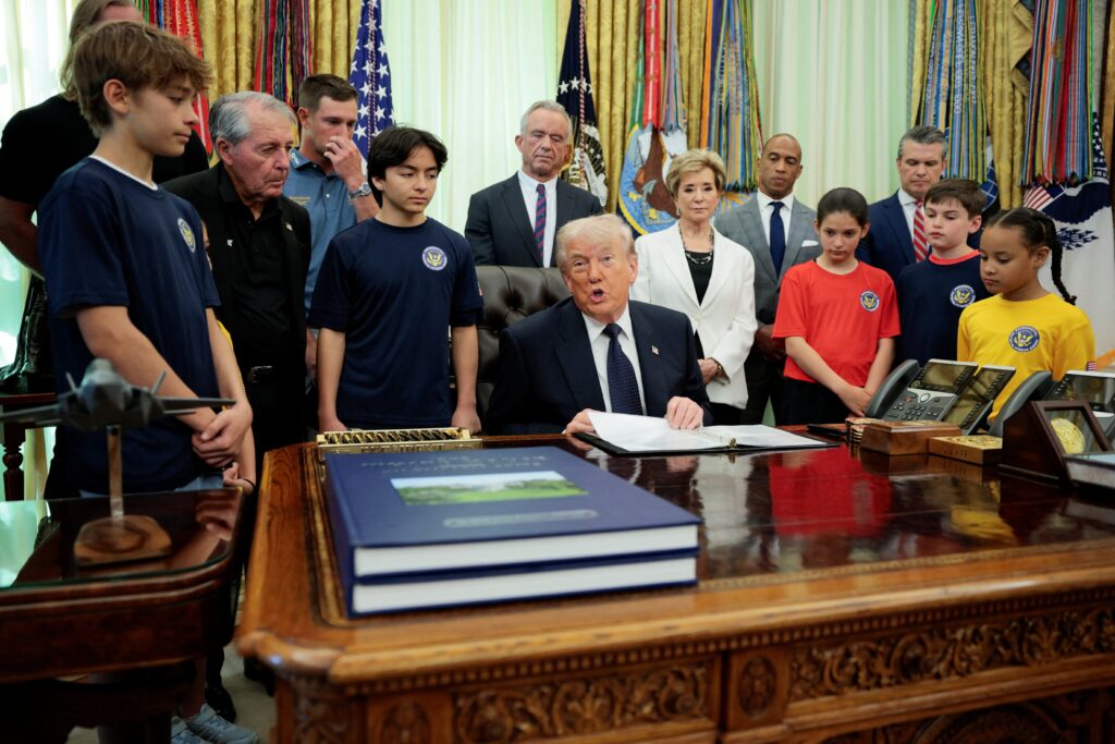 Trump Reativa Prêmio de Aptidão Física para Crianças nos EUA Trump Reativa Prêmio de Aptidão Física para Crianças nos EUA