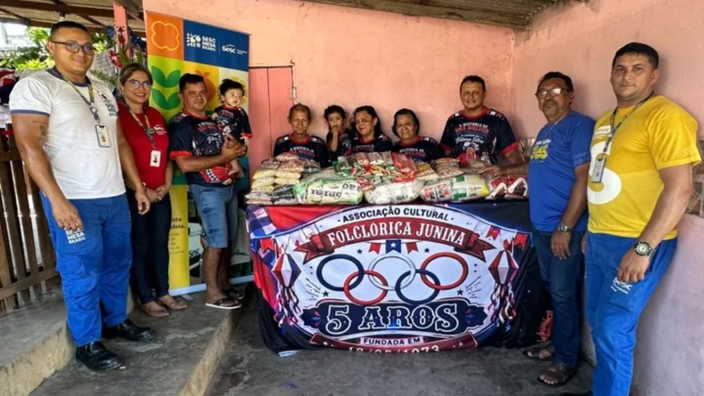 Festival Folclórico de Santarém doa 5,7 toneladas de alimentos para 900 famílias Festival Folclórico de Santarém doa 5,7 toneladas de alimentos para 900 famílias