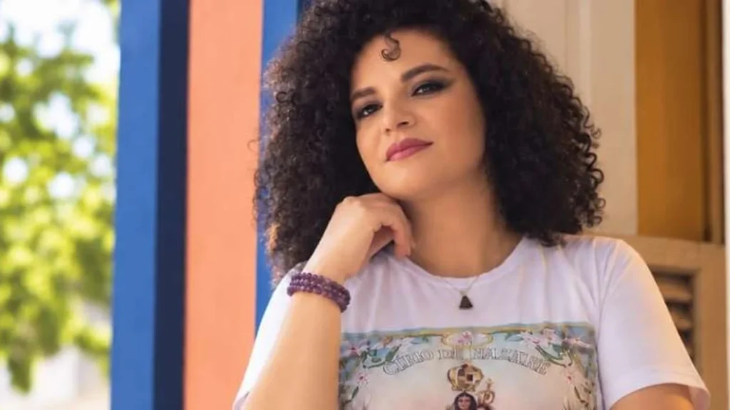 Renata Del Pinho e as Homenagens ao 'Janelas da Fé' na Trasladação em Belém