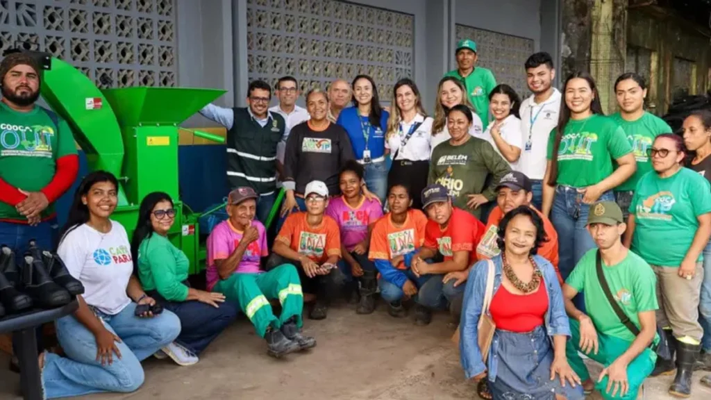 Cooperativa de Catadores em Icoaraci recebe equipamentos para fortalecer reciclagem e segurança Cooperativa de Catadores em Icoaraci recebe equipamentos para fortalecer reciclagem e segurança