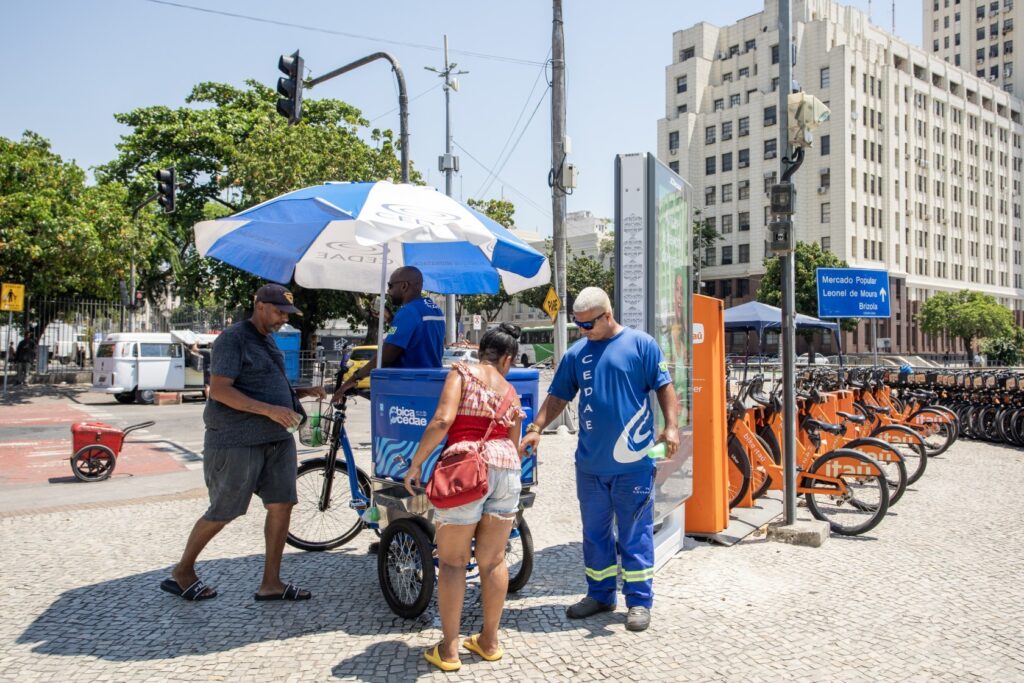 Calor intenso no Rio provoca 3.384 atendimentos em unidades de saúde em apenas cinco dias Calor intenso no Rio provoca 3.384 atendimentos em unidades de saúde em apenas cinco dias