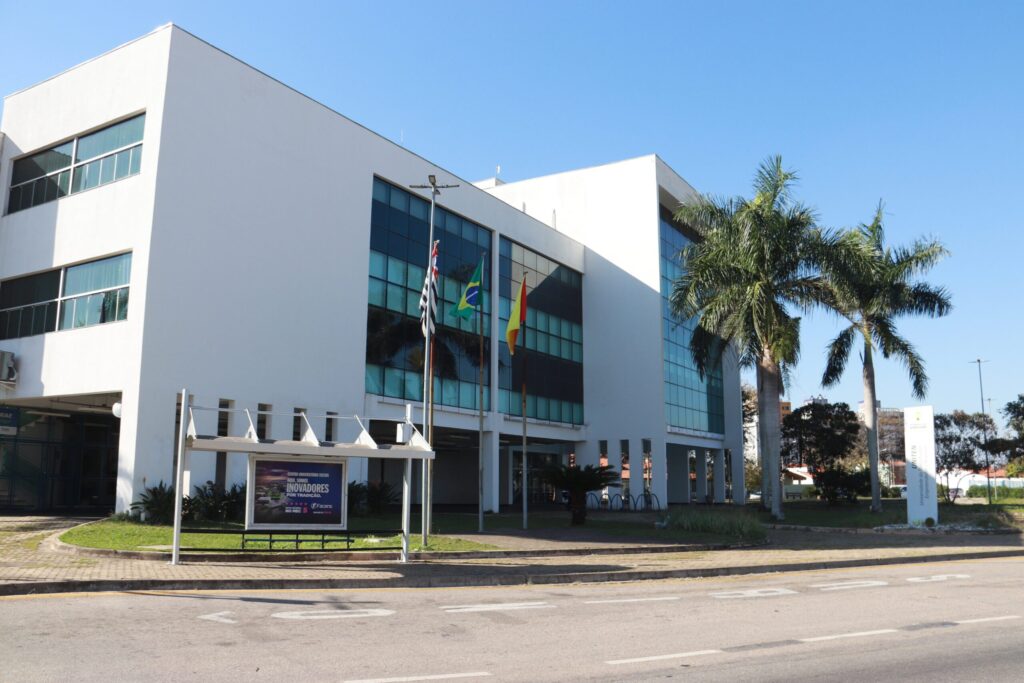 Sorocaba Abre Inscrições para Curso Gratuito de Atendimento e Recepção para Maiores de 60 Anos Sorocaba Abre Inscrições para Curso Gratuito de Atendimento e Recepção para Maiores de 60 Anos