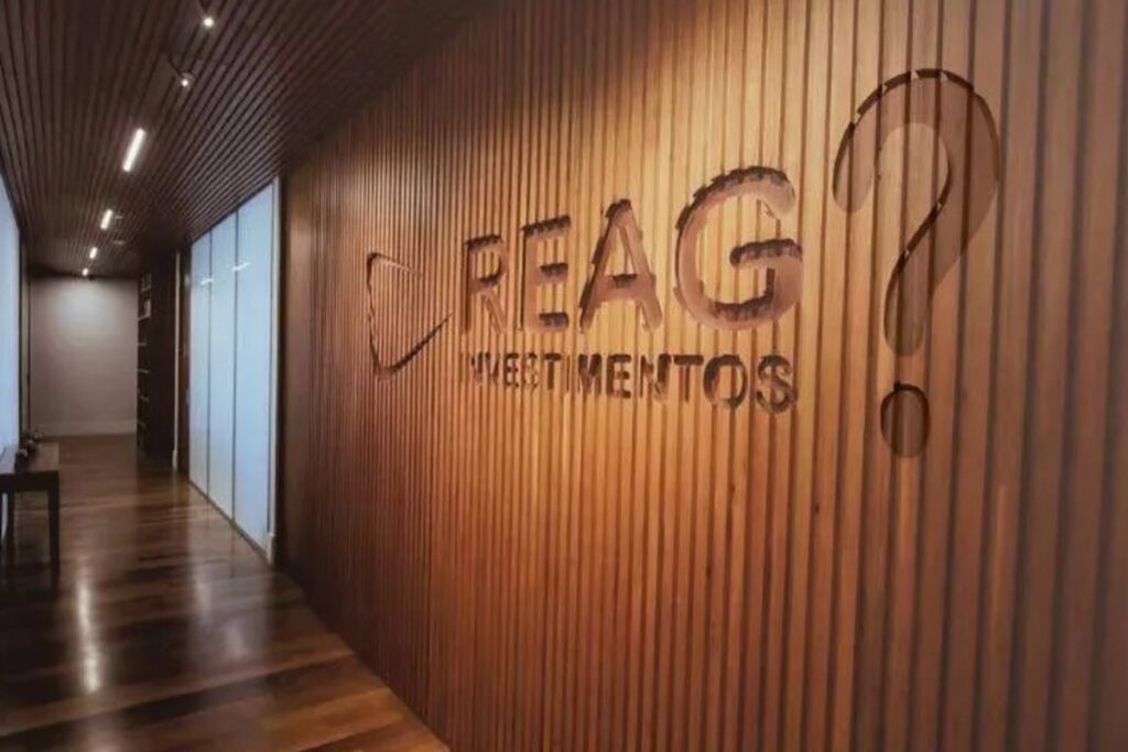 Fraudes no Banco Máxima: A Conexão com a Reag e Daniel Vorcaro Fraudes no Banco Máxima: A Conexão com a Reag e Daniel Vorcaro
