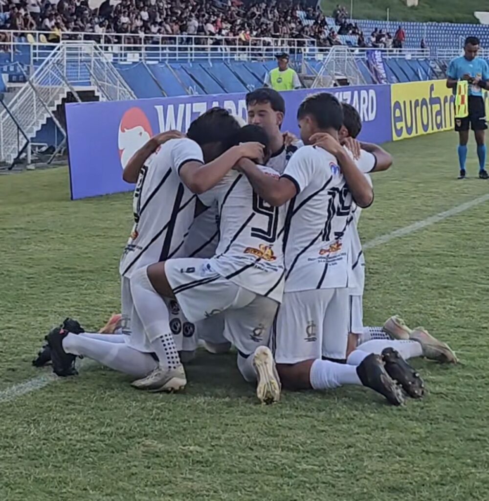 Maruinense Garante Vitória Dramática com Pênalti Defendido na Copinha