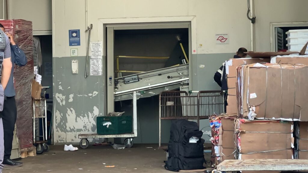 Queda de elevador em mercado em Sorocaba deixa quatro feridos
