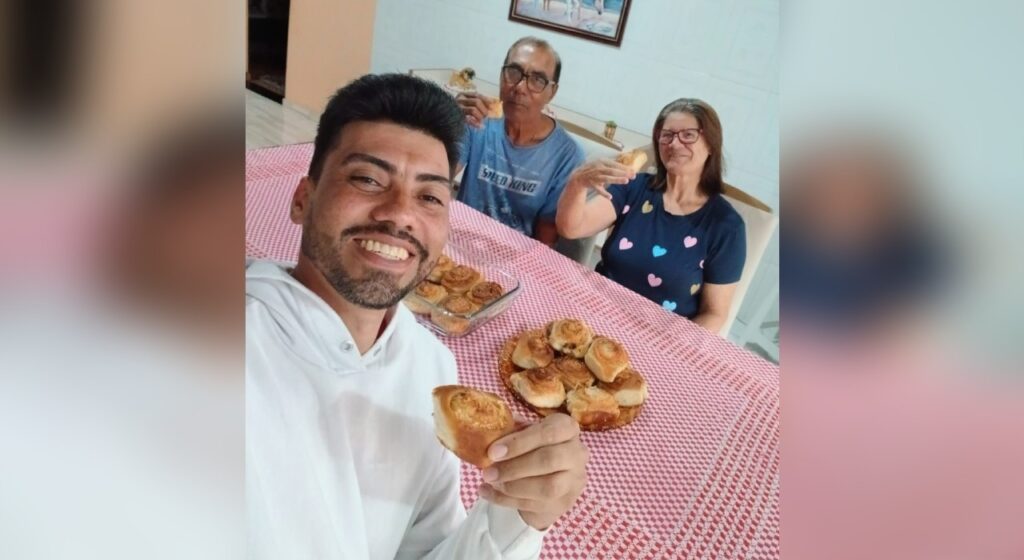 Rede Social Gastronômica: Empreendedor de São Roque Inova com Plataforma de Receitas e Turismo
