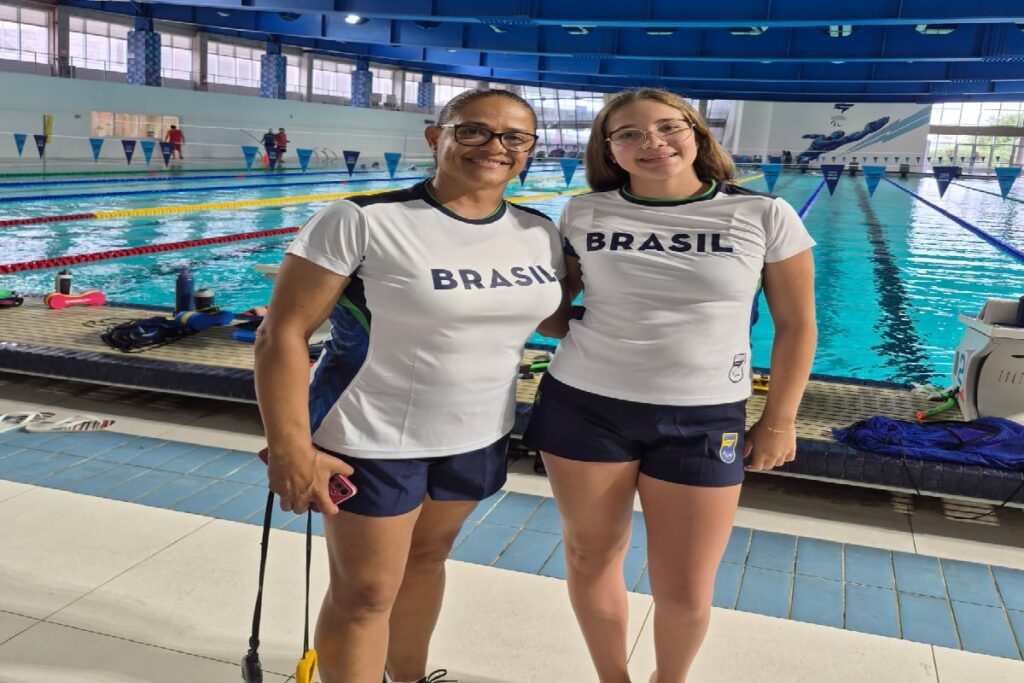 Ana Júlia de Sorocaba Brilha na Seleção Brasileira de Natação Paralímpica Ana Júlia de Sorocaba Brilha na Seleção Brasileira de Natação Paralímpica