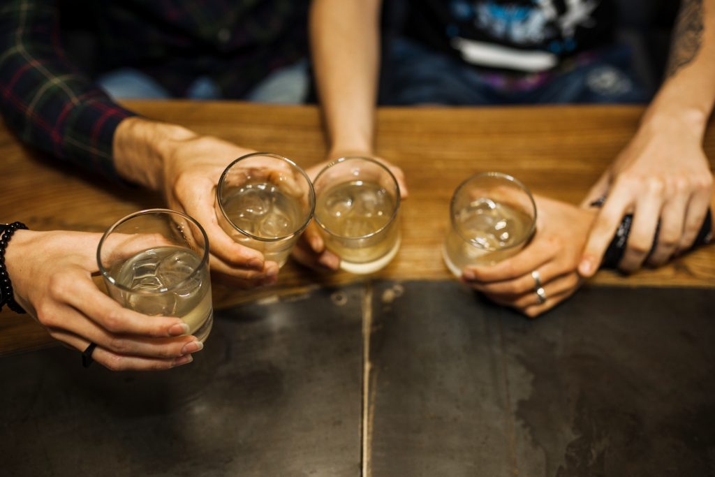 Riscos do Consumo de Álcool Durante o Tratamento Psiquiátrico Imagem do artigo
