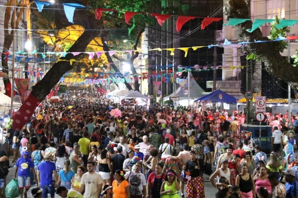 Recife Inova com Central de Teleatendimento em Saúde Durante o Carnaval Recife Inova com Central de Teleatendimento em Saúde Durante o Carnaval