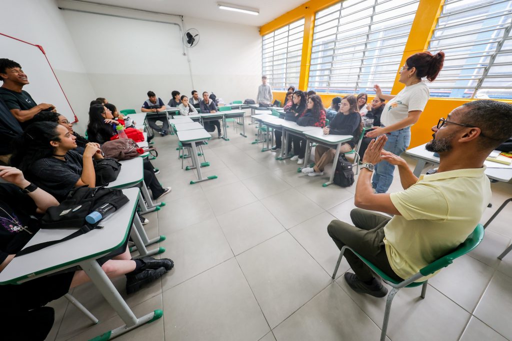 Resultados do Saresp 2025: Avanços em Matemática e Língua Portuguesa nas Escolas de Sorocaba Resultados do Saresp 2025: Avanços em Matemática e Língua Portuguesa nas Escolas de Sorocaba