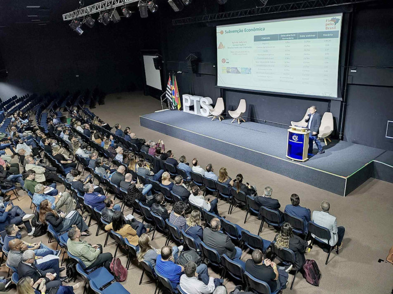 Startups em Busca de Recursos para Transformar Pesquisa em Inovação no Parque Tecnológico Startups em Busca de Recursos para Transformar Pesquisa em Inovação no Parque Tecnológico