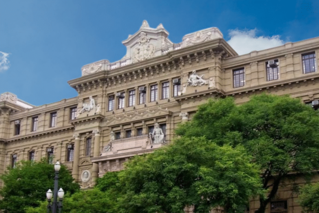 Tribunal de Justiça de SP Oferece Vagas de Estágio em São José dos Campos Tribunal de Justiça de SP Oferece Vagas de Estágio em São José dos Campos