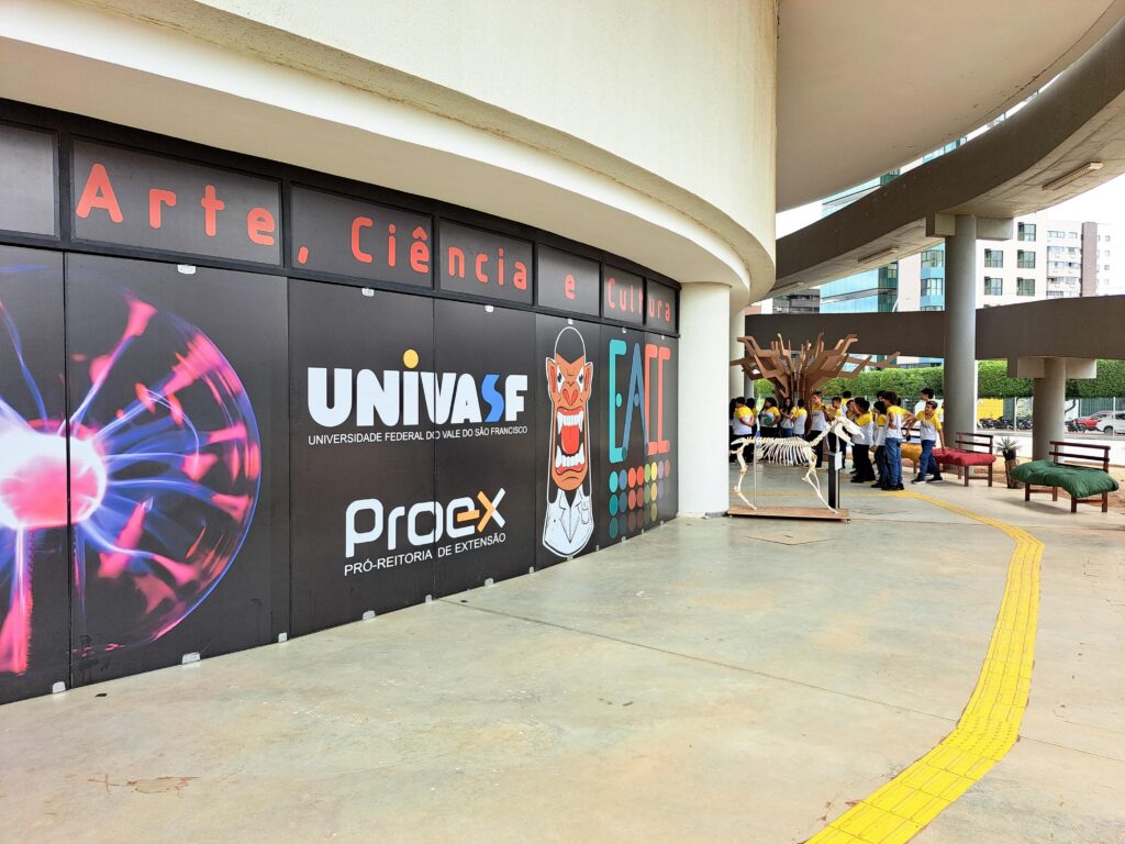 Visite o Espaço Arte, Ciência e Cultura da Univasf neste sábado (28) e descubra exposições incríveis Visite o Espaço Arte, Ciência e Cultura da Univasf neste sábado (28) e descubra exposições incríveis