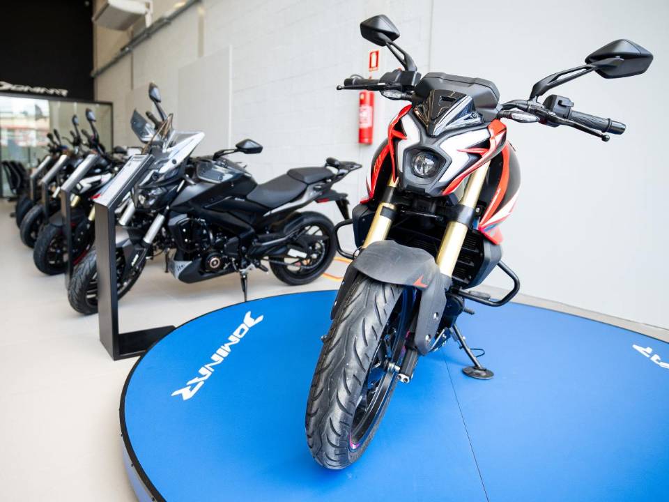 Bajaj Expande Rede no Brasil com 72 Concessionárias e Novas Lojas em Goiás Bajaj Expande Rede no Brasil com 72 Concessionárias e Novas Lojas em Goiás