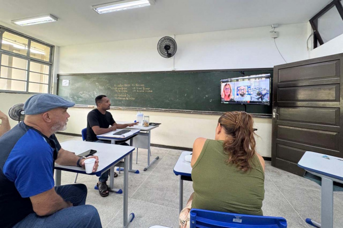 SEED Organiza Realocação de Alunos Após Incêndio no Instituto de Educação de Paranaguá SEED Organiza Realocação de Alunos Após Incêndio no Instituto de Educação de Paranaguá